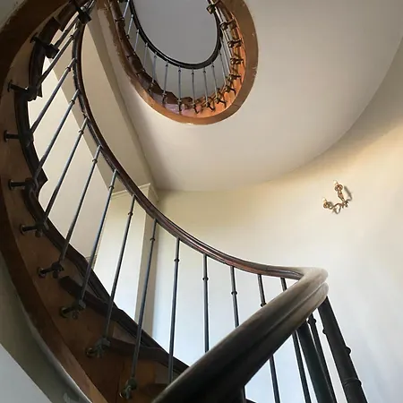 Casa de Férias Château De La Robinière 2 A 20 Personnes Saint-Cyr-en-Pail