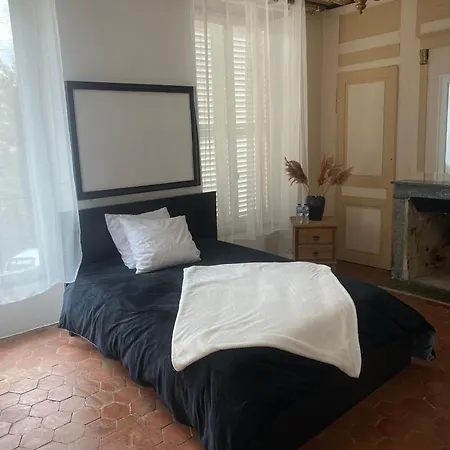 Château De La Robinière 2 A 20 Personnes * Saint-Cyr-en-Pail