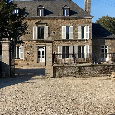 Château De La Robinière 2 A 20 Personnes Hébergement de vacances