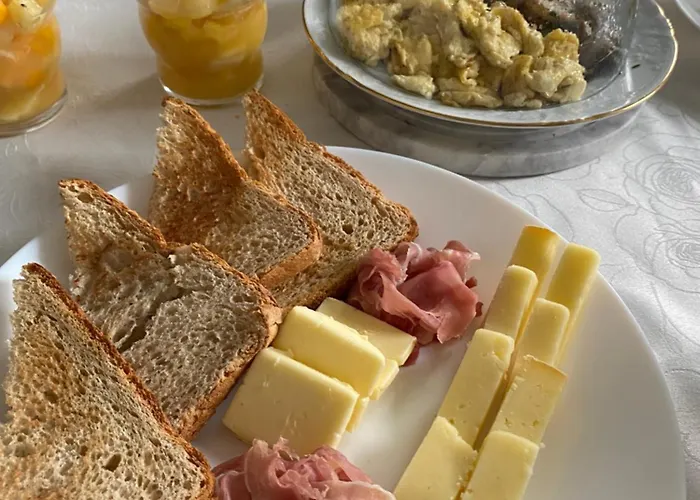 Château De La Robinière 2 A 20 Personnes * Saint-Cyr-en-Pail