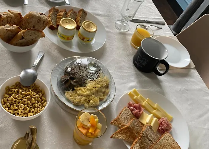 Château De La Robinière 2 A 20 Personnes