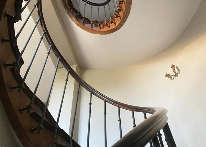 Hébergement de vacances Château De La Robinière 2 A 20 Personnes Saint-Cyr-en-Pail