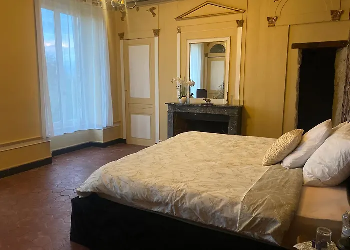 Hébergement de vacances Château De La Robinière 2 A 20 Personnes